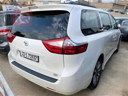 تويوتا سيينا